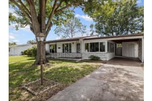 1038 53RD AVENUE, ST PETERSBURG, FL 33703 - MLS#MFRW7879366