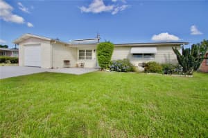 1542 Derrick St, HOLIDAY