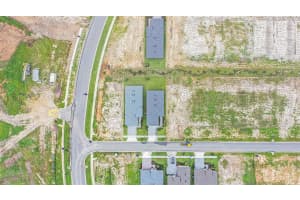570 HAMMOCK OAKS BOULEVARD, LADY LAKE, FL 32159 - MLS#MFRW7880015