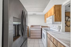 9504 FIELDVIEW CIRCLE, THONOTOSASSA, FL 33592 - MLS#MFRW7880050