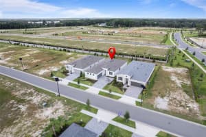 563 HAMMOCK OAKS BOULEVARD, LADY LAKE, FL 32159 - MLS#MFRW7880073