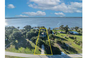 1947 LAKE REEDY BOULEVARD, FROSTPROOF, FL 33843 - MLS#MFRW7880256