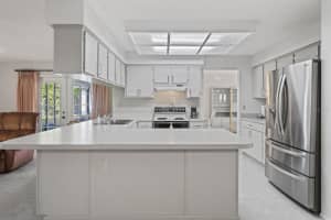 9115 GLEN MOOR LANE, PORT RICHEY, FL 34668 Sold 12/05/25