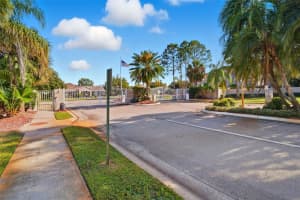 27547 PLEASURE RIDE LOOP, WESLEY CHAPEL, FL 33544 - MLS#MFRW7880431
