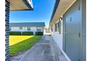 1811 BEDFORD LANE, SUN CITY CENTER, FL 33573 - MLS#MFRW7880568