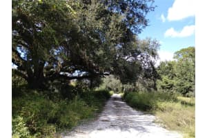1826 44TH PLACE, BUSHNELL, FL 33513 - MLS#MFRW7880602