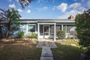 2614 FAIRVIEW AVENUE, SEFFNER, FL 33584 - MLS#MFRW7880692