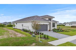 18119 CRESSWIND TERRACE, LAKEWOOD RANCH, FL 34211 - MLS#MFRW7880698