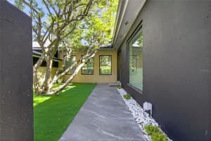 511 RIVERHILLS DRIVE, TEMPLE TERRACE, FL 33617 - MLS#MFRW7880956