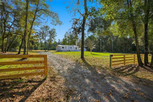 27080 HIAWATHA BOULEVARD, BROOKSVILLE, FL 34601 - MLS#MFRW7881032