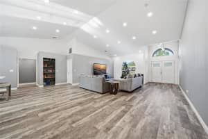 9823 SUNNYOAK DRIVE, RIVERVIEW, FL 33569 - MLS#MFRW7881220