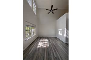 5202 Hampton Beach Pl Tampa, FL 33609 - Off Market