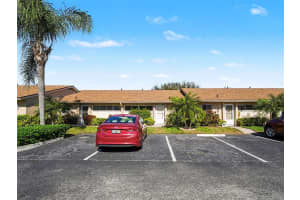 2779 WOODGATE LANE, SARASOTA, FL 34231 - MLS#MFRW7881652