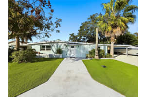 6827 Sanderling Ln, HUDSON