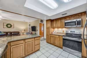 609 KING HENRY COURT, SEFFNER, FL 33584 - MLS#MFRW7882030