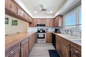 9961 EAGLES POINT CIRCLE, PORT RICHEY, FL 34668 - MLS#MFRW7882116