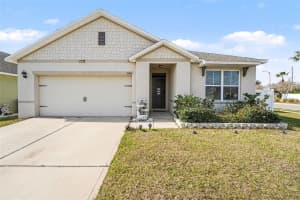 3180 Country Club Cir, WINTER HAVEN