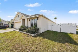 3180 COUNTRY CLUB CIRCLE, WINTER HAVEN, FL 33881 - MLS#MFRW7882124