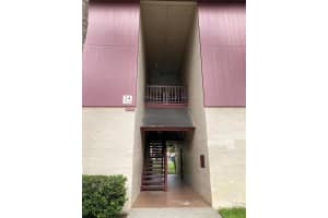 3840 LAKE DRIVE, TAMPA, FL 33614 - MLS#MFRW7882227