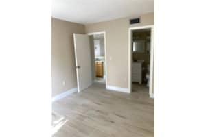 3840 LAKE DRIVE, TAMPA, FL 33614 - MLS#MFRW7882227