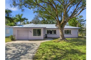 204 22ND STREET, BRADENTON, FL 34205 - MLS#MFRW7882353