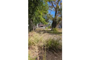1525 41ST STREET, ST PETERSBURG, FL 33711 - MLS#MFRW7882639