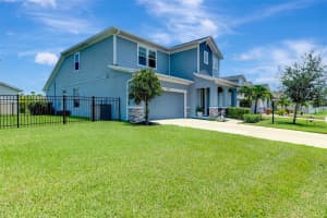 5523 SPANISH MOSS COVE, BRADENTON, FL 34203 - MLS#MFRW7882800