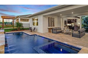 575 HAMMOCK OAKS BOULEVARD, LADY LAKE, FL 32159 - MLS#MFRW7882912