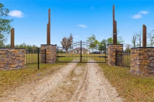 27001 BAXTER STREET, BROOKSVILLE, FL 34602 - MLS#MFRW7883144