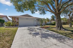 8134 BAYSHORE DRIVE, SEMINOLE, FL 33776 - MLS#MFRW7883430