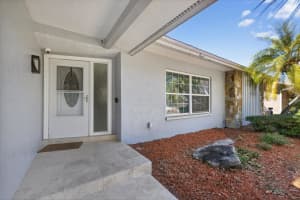 8134 BAYSHORE DRIVE, SEMINOLE, FL 33776 - MLS#MFRW7883430