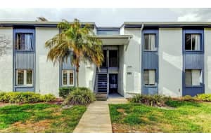 122 Cypress Ln, OLDSMAR