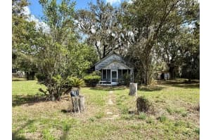 10010 FORT KING ROAD, DADE CITY, FL 33525 - MLS#MFRW7883876