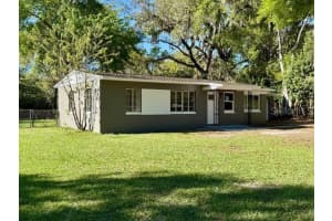 18 Croom Rd, BROOKSVILLE
