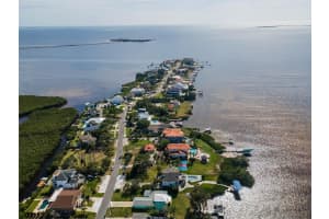 1626 SEA BREEZE DRIVE, TARPON SPRINGS, FL 34689 - MLS#MFRW7884328