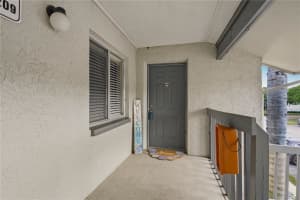 11201 122ND AVENUE, LARGO, FL 33778 - MLS#MFRW7884387