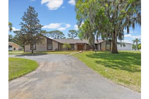 10700 LUSCOMBE COURT, NEW PORT RICHEY, FL 34654 - MLS#MFRW7884563