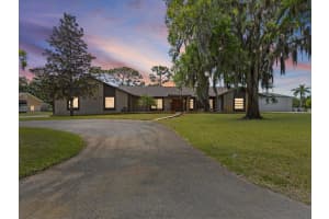 10700 LUSCOMBE COURT, NEW PORT RICHEY, FL 34654 - MLS#MFRW7884563