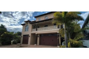 352 145TH AVENUE, MADEIRA BEACH, FL 33708 - MLS#MFRW7884617