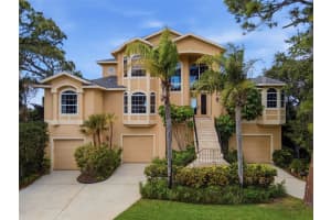 2017 Harbour Watch Cir, TARPON SPRINGS