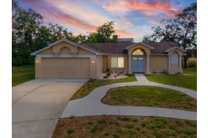 8052 SPRING HILL DRIVE, SPRING HILL, FL 34606 - MLS#MFRW7884877