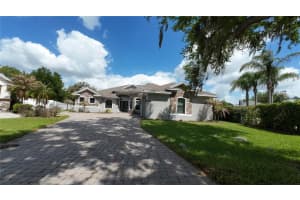2120 SOUTHERN OAKS LANE, LAKELAND, FL 33813 - MLS#MFRW7885043