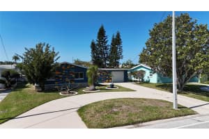 4240 FLORAMAR TERRACE, NEW PORT RICHEY, FL 34652 - MLS#MFRW7885097