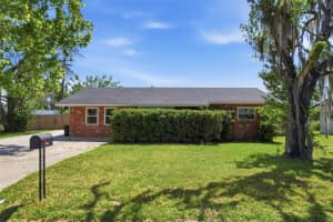 13944 1st St, DADE CITY