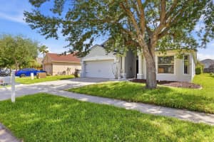 4828 WESSEX WAY, LAND O LAKES, FL 34639 - MLS#MFRW7885122