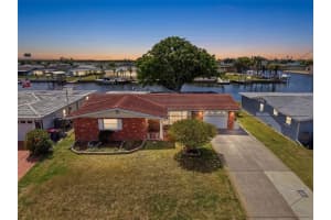 12813 3rd Isle, HUDSON