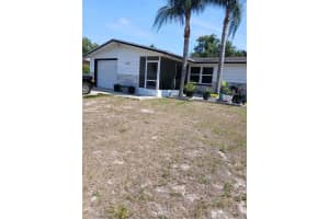 5550 Front Dr, HOLIDAY