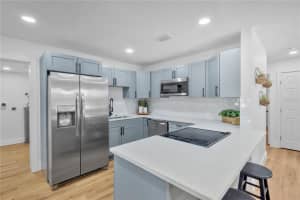 5052 JASMINE CIRCLE, ST PETERSBURG, FL 33714 - MLS#MFRW7885504