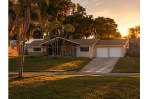 1316 LAKE ARIANA BOULEVARD, AUBURNDALE, FL 33823 - MLS#MFRW7885605