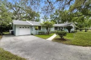 2510 LAKE ELLEN DRIVE, TAMPA, FL 33618 - MLS#MFRW7885822